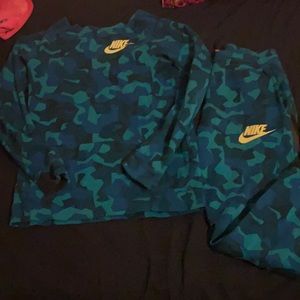 CAMO NIKE TECH SUIT